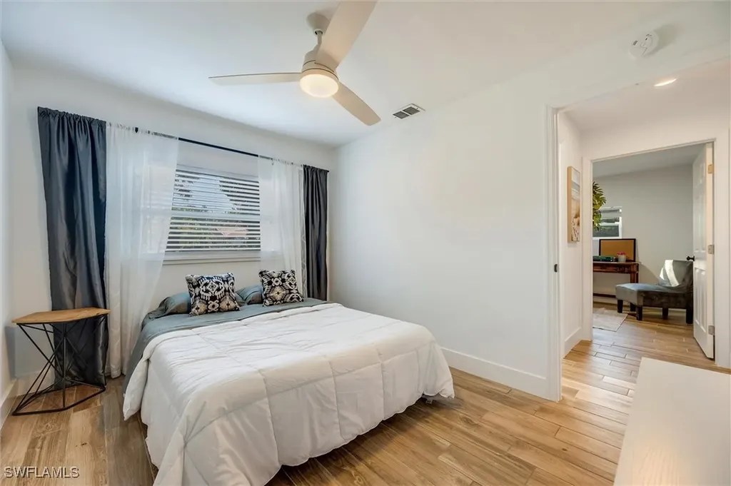 2432 Lake Avenue Naples FL 34112