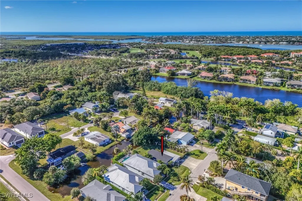 2432 Lake Avenue Naples FL 34112