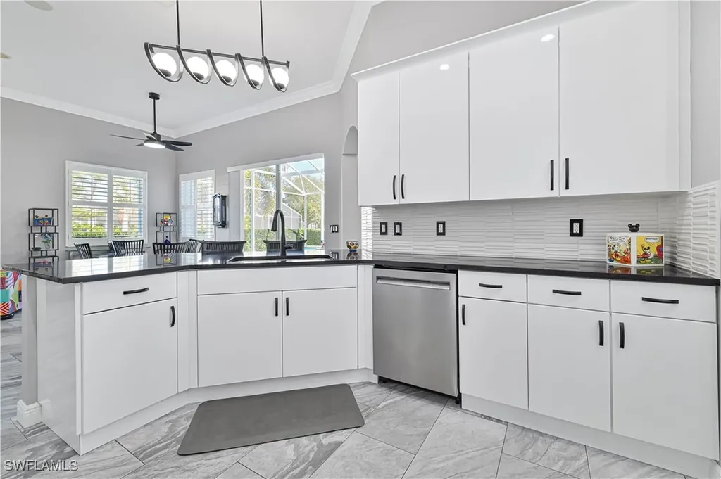 9057 Whitfield Drive Estero FL 33928