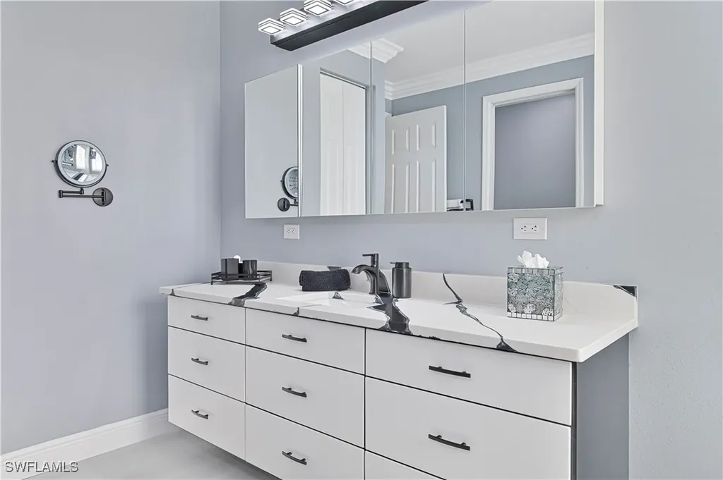 9057 Whitfield Drive Estero FL 33928