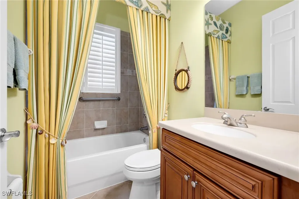 10318 Gator Bay Court Naples FL 34120