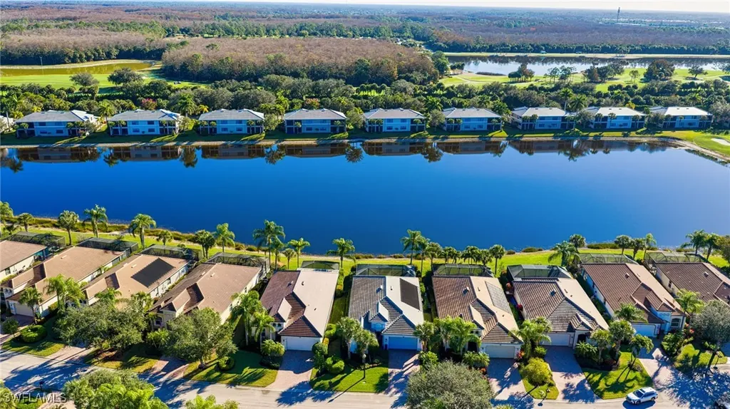 10318 Gator Bay Court Naples FL 34120
