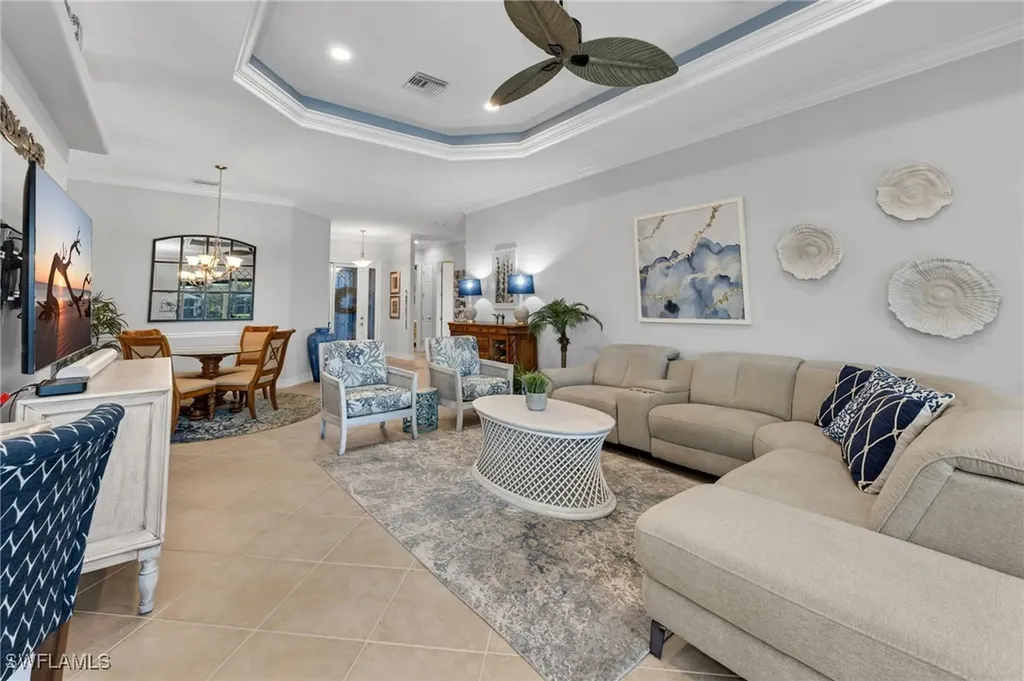 10318 Gator Bay Court Naples FL 34120
