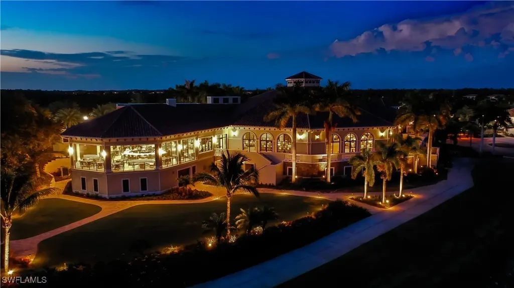 10318 Gator Bay Court Naples FL 34120