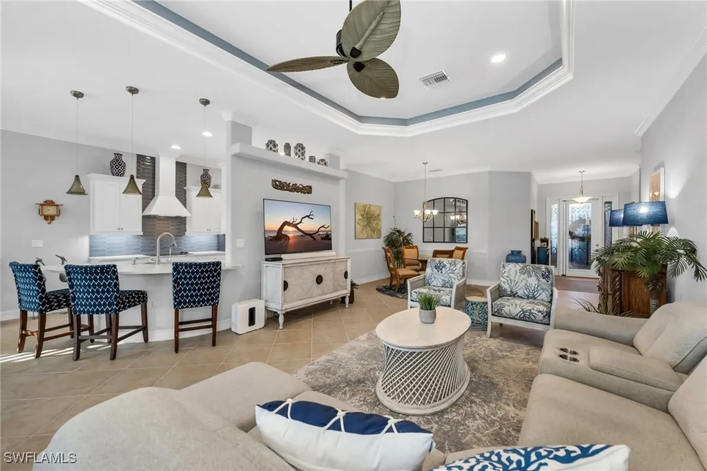 10318 Gator Bay Court Naples FL 34120