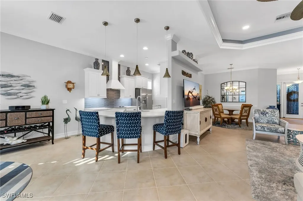 10318 Gator Bay Court Naples FL 34120