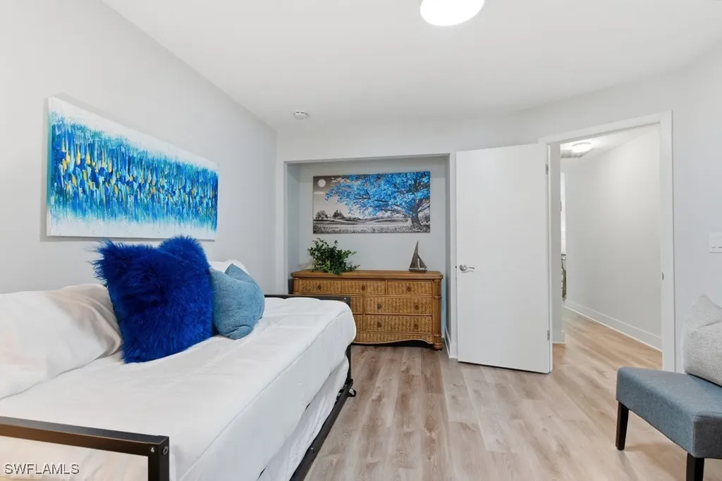 839 100th Avenue N Naples FL 34108