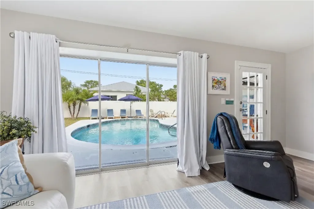 839 100th Avenue N Naples FL 34108