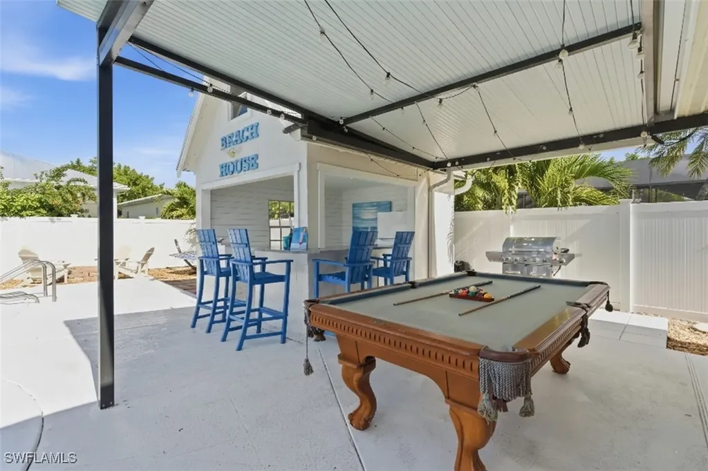 839 100th Avenue N Naples FL 34108