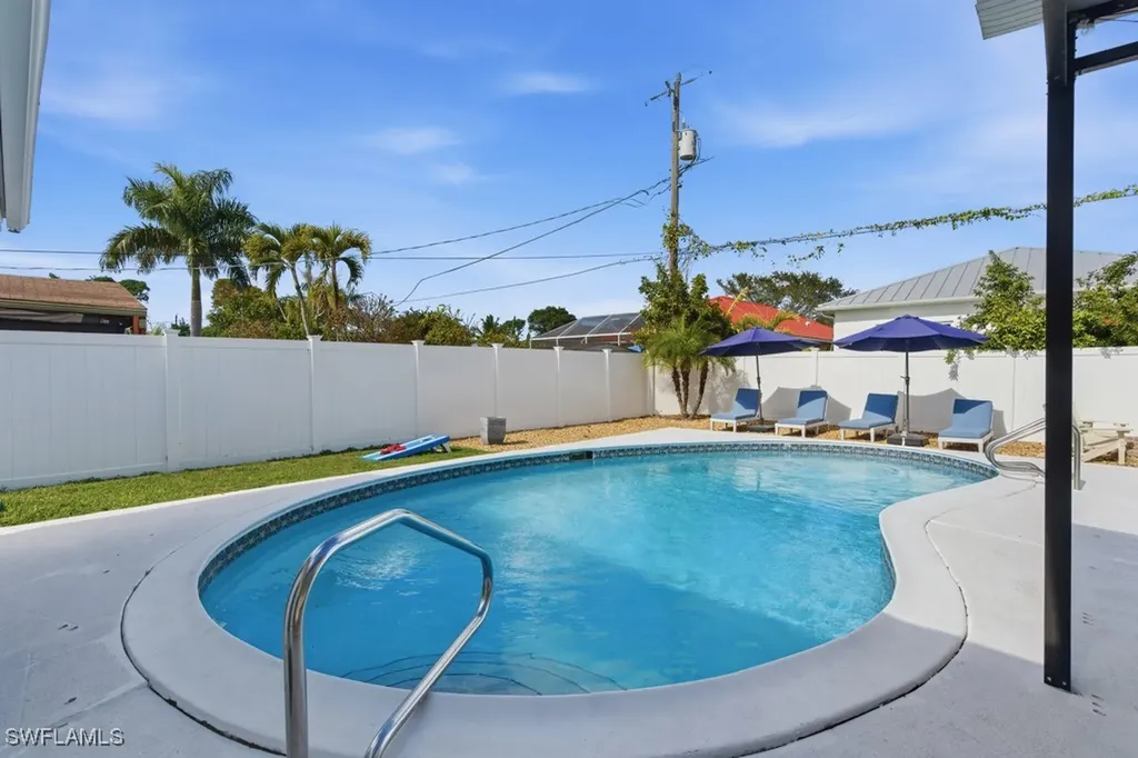 839 100th Avenue N Naples FL 34108