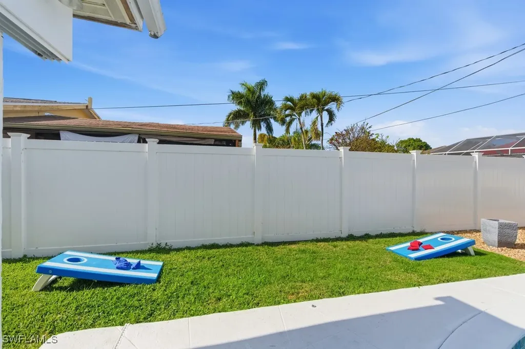 839 100th Avenue N Naples FL 34108