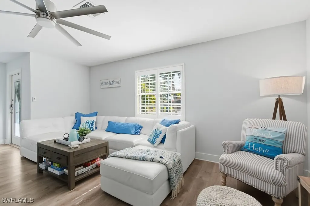 839 100th Avenue N Naples FL 34108