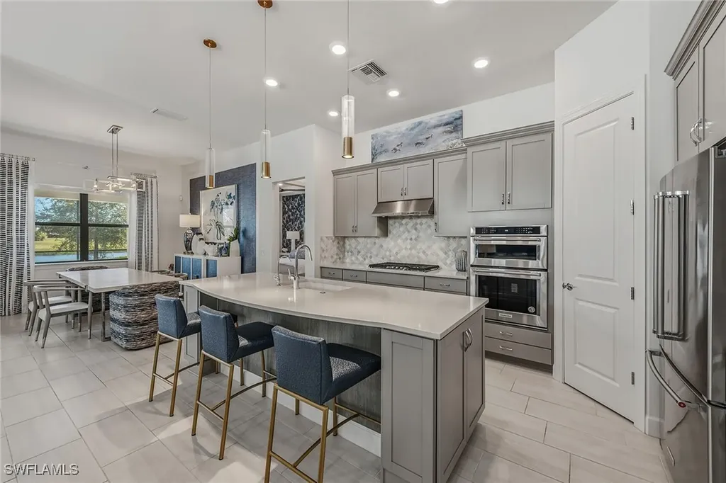 2756 Amaranda Court Naples FL 34114