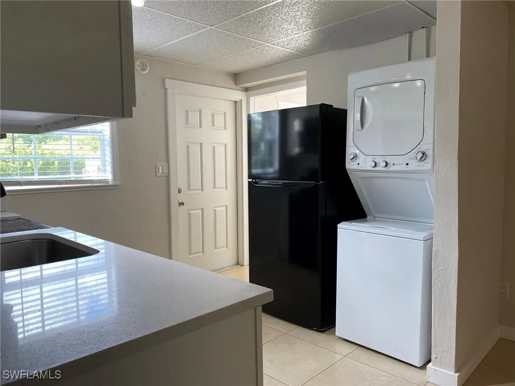 2084 Monroe Avenue Naples FL 34112