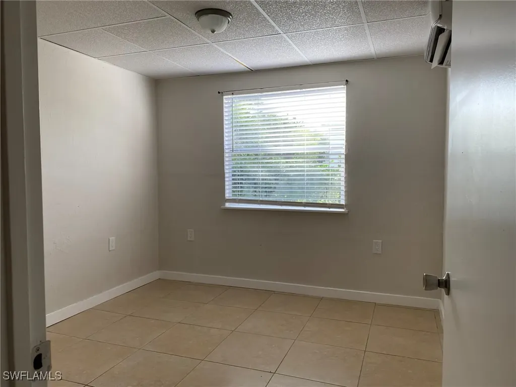 2084 Monroe Avenue Naples FL 34112