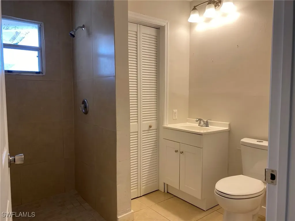 2084 Monroe Avenue Naples FL 34112
