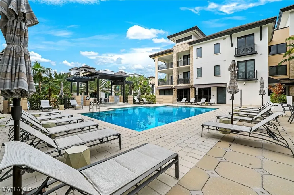 1135 3rd Avenue S Naples FL 34102