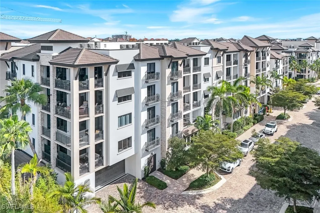 1135 3rd Avenue S Naples FL 34102