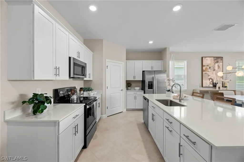 17204 Ryman Court Alva FL 33920