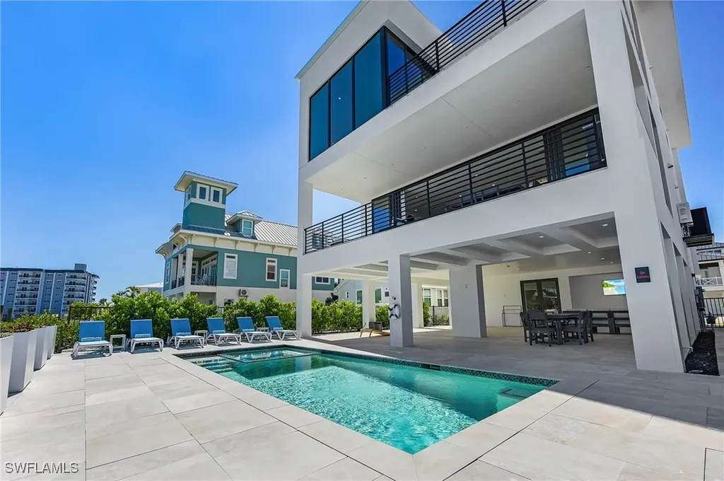 455 Palermo Circle Fort Myers Beach FL 33931