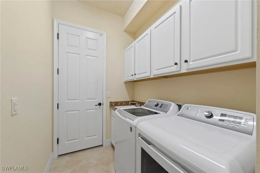 28095 Kerry Court Bonita Springs FL 34135