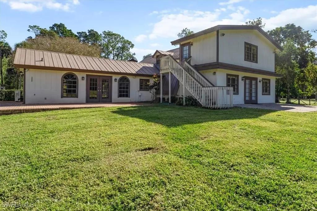 565 3rd Street SW Naples FL 34117