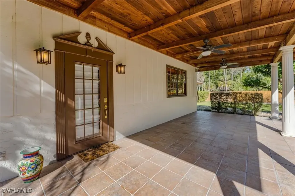 565 3rd Street SW Naples FL 34117