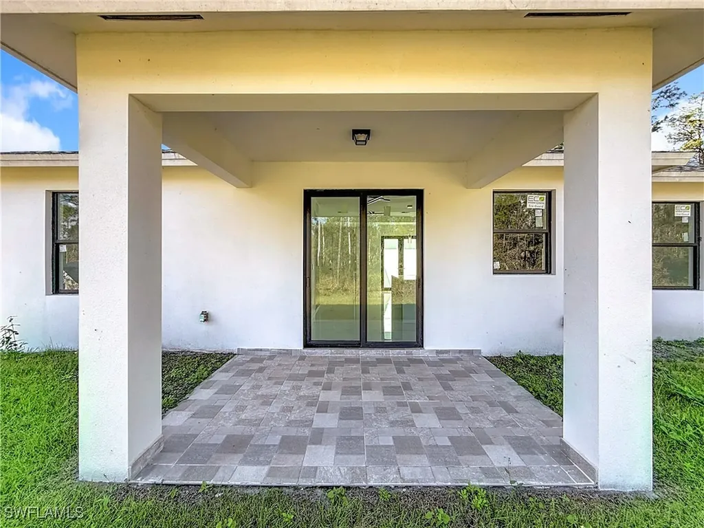 3525 43rd Avenue NE Naples FL 34120