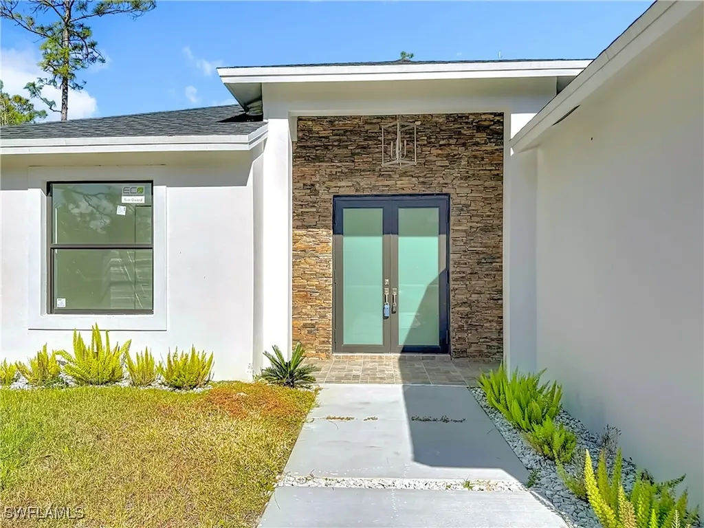 3525 43rd Avenue NE Naples FL 34120