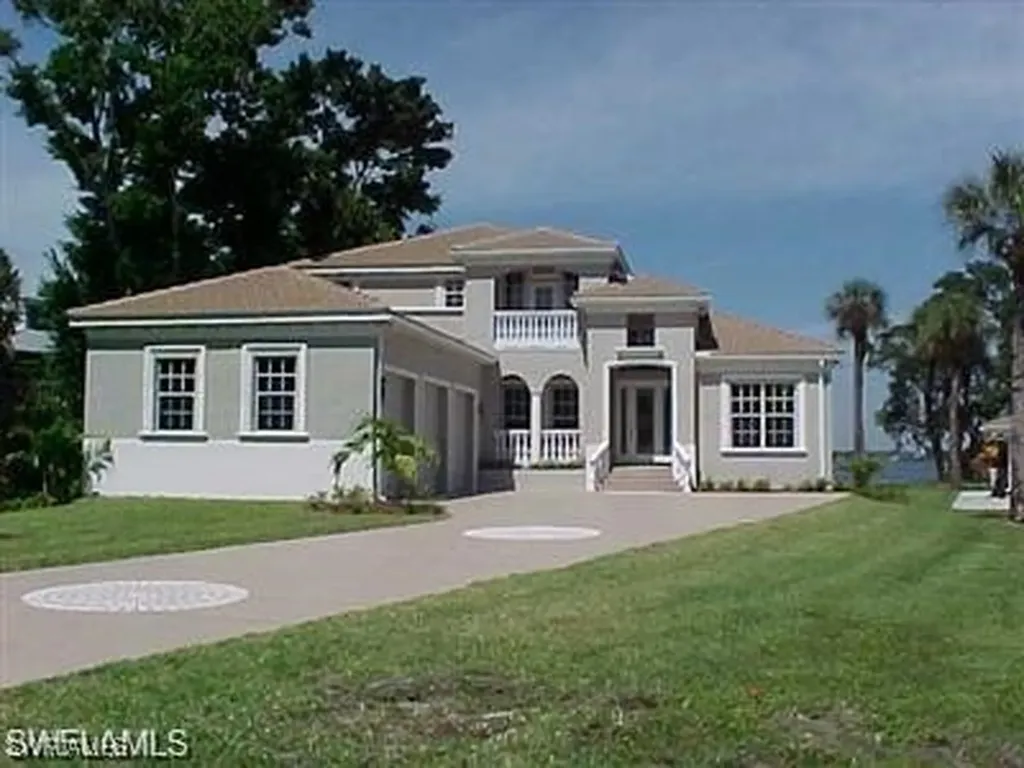 Fort Myers FL 33905