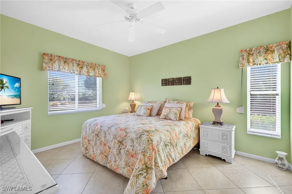 700 Saratoga Circle Naples FL 34104
