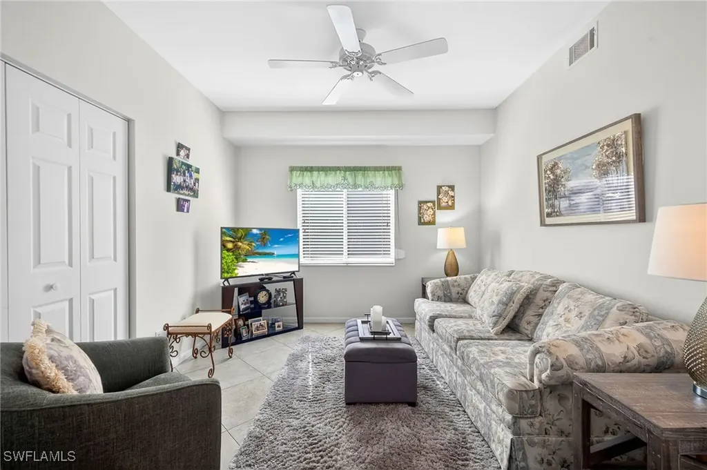 700 Saratoga Circle Naples FL 34104