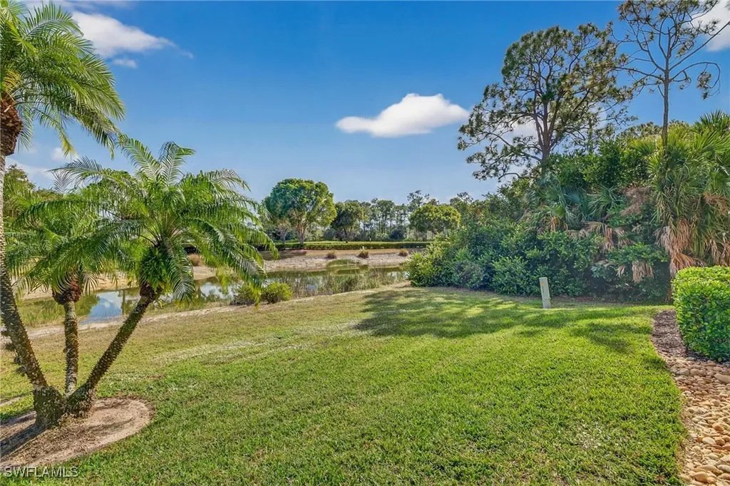 700 Saratoga Circle Naples FL 34104