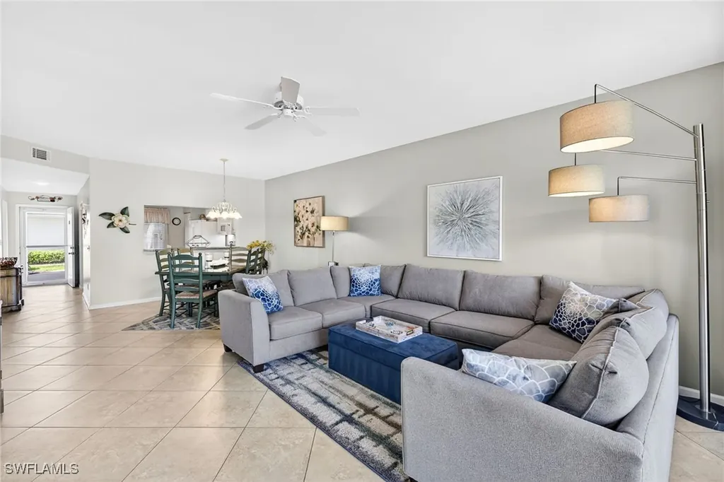 700 Saratoga Circle Naples FL 34104