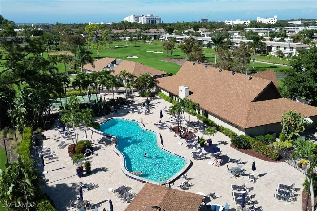 83 Glades Boulevard Naples FL 34112