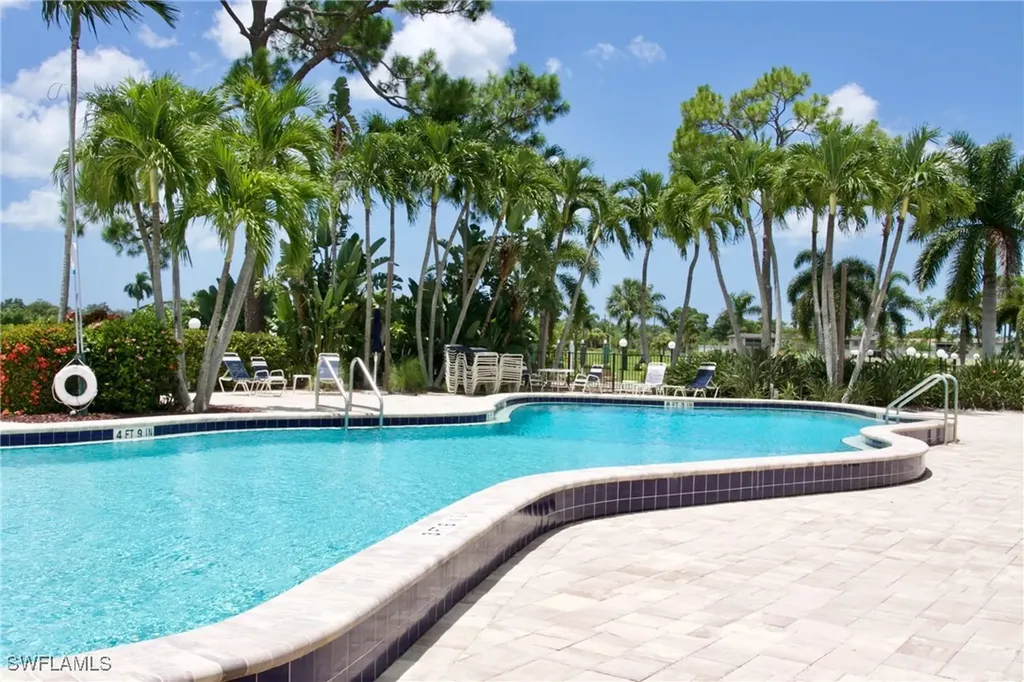 83 Glades Boulevard Naples FL 34112