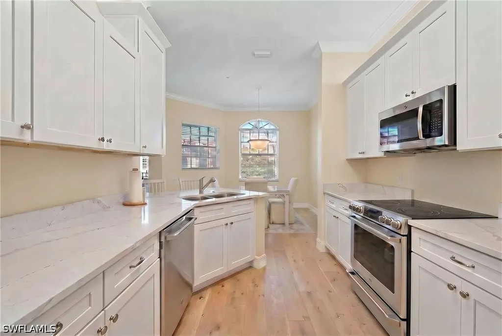600 L Ambiance Circle Naples FL 34108