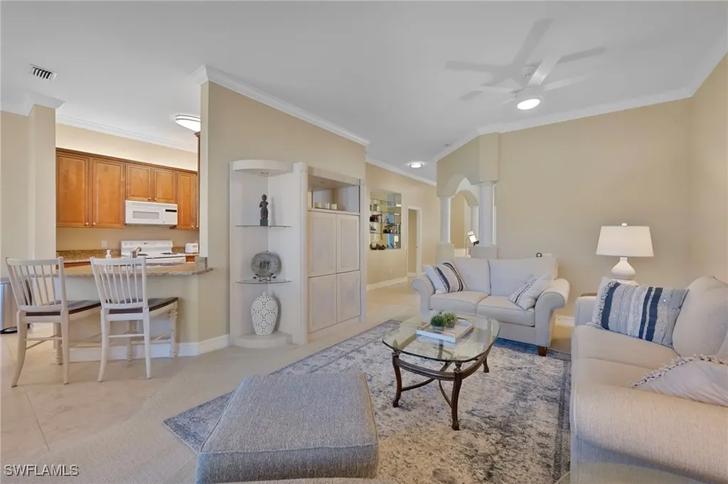 600 L Ambiance Circle Naples FL 34108