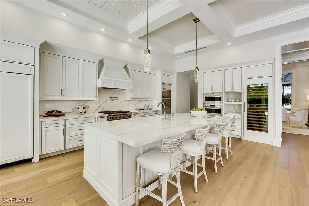 788 Riviera Drive Naples FL 34103