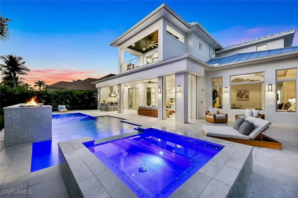 788 Riviera Drive Naples FL 34103