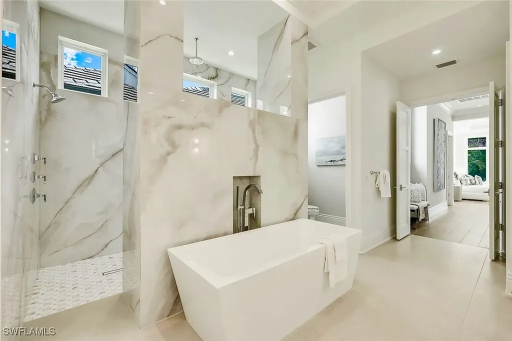 788 Riviera Drive Naples FL 34103