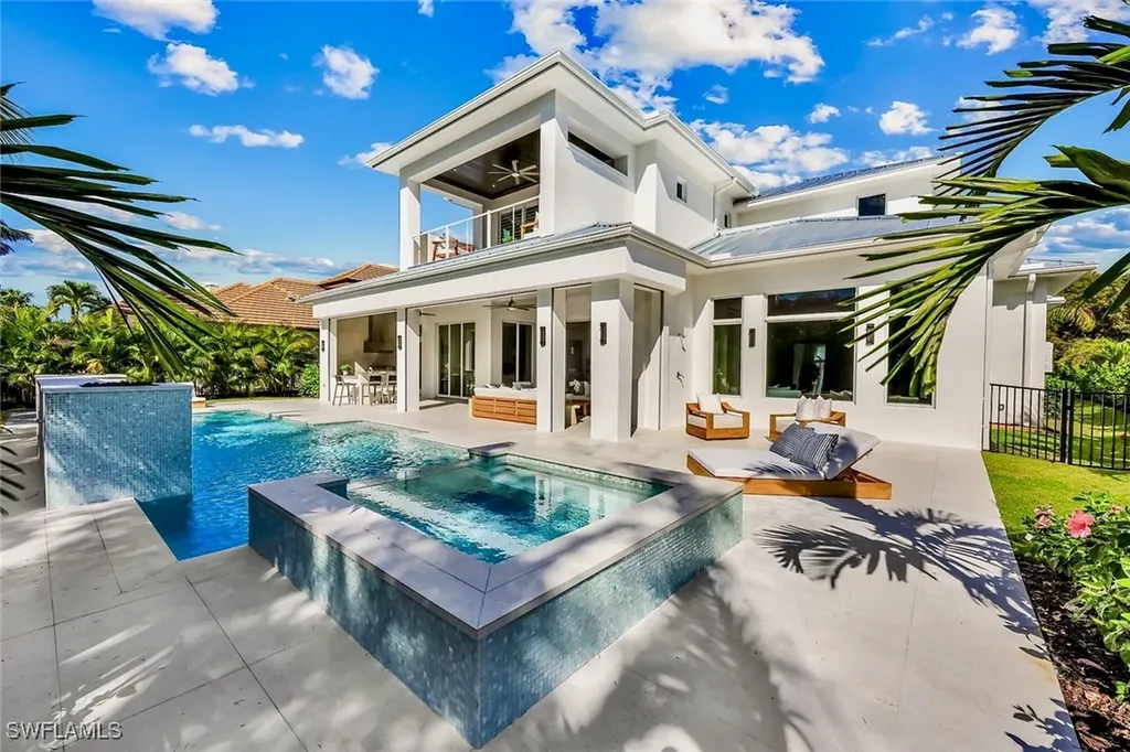788 Riviera Drive Naples FL 34103