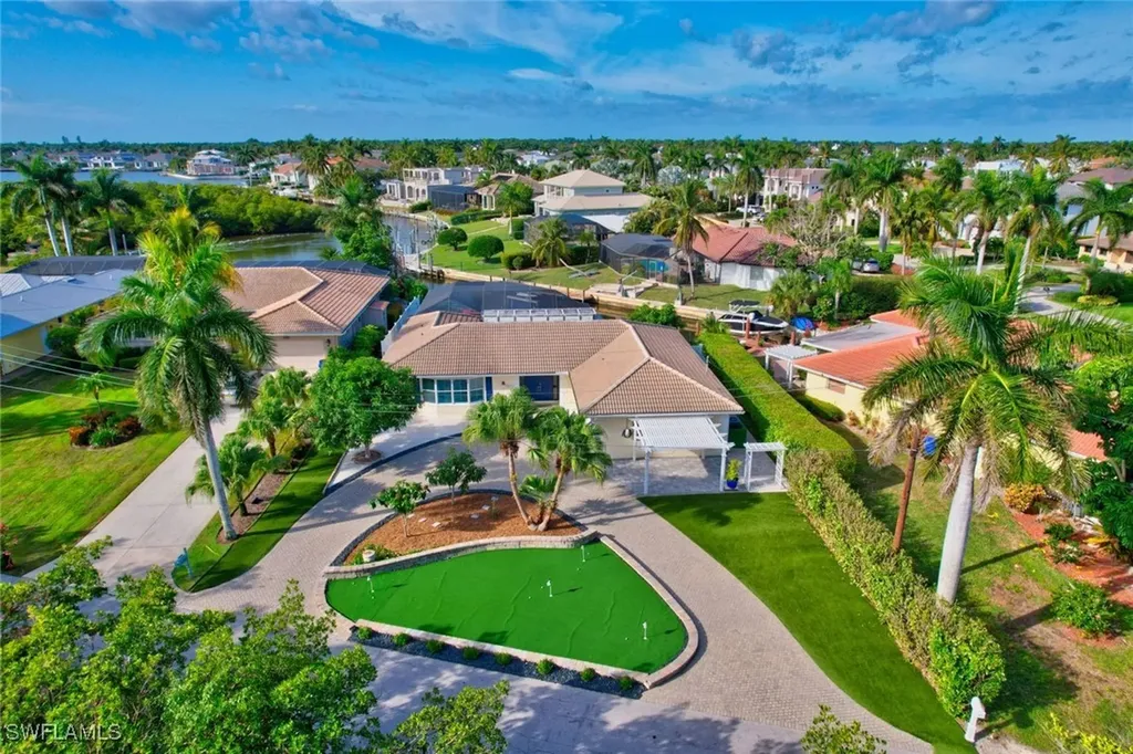 2120 Sandpiper Street Naples FL 34102