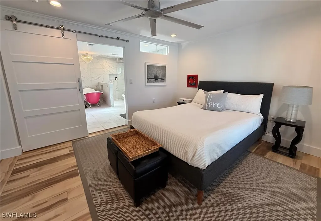 2120 Sandpiper Street Naples FL 34102