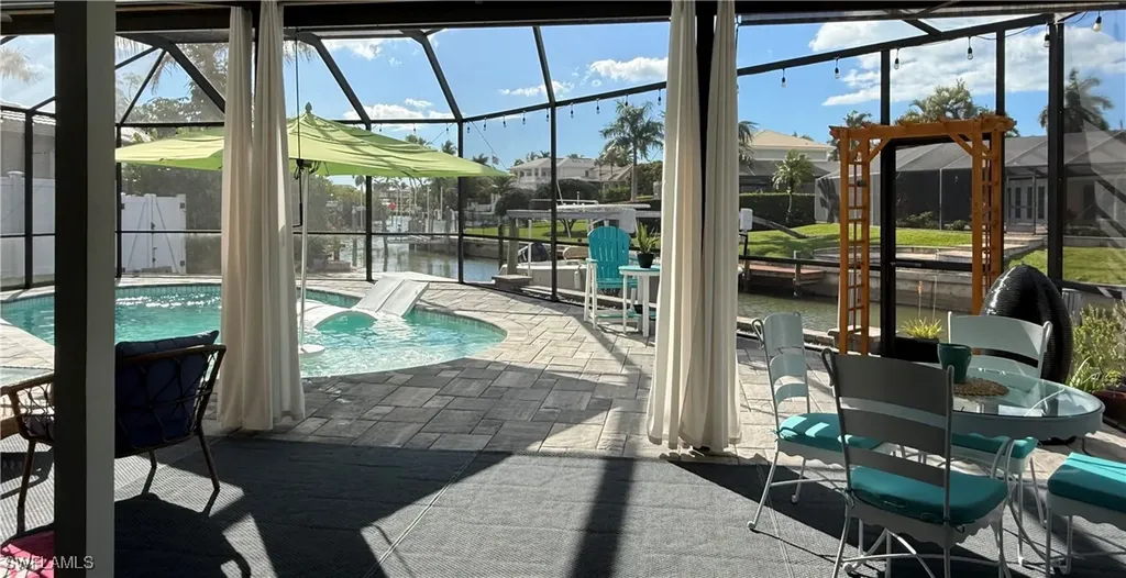 2120 Sandpiper Street Naples FL 34102