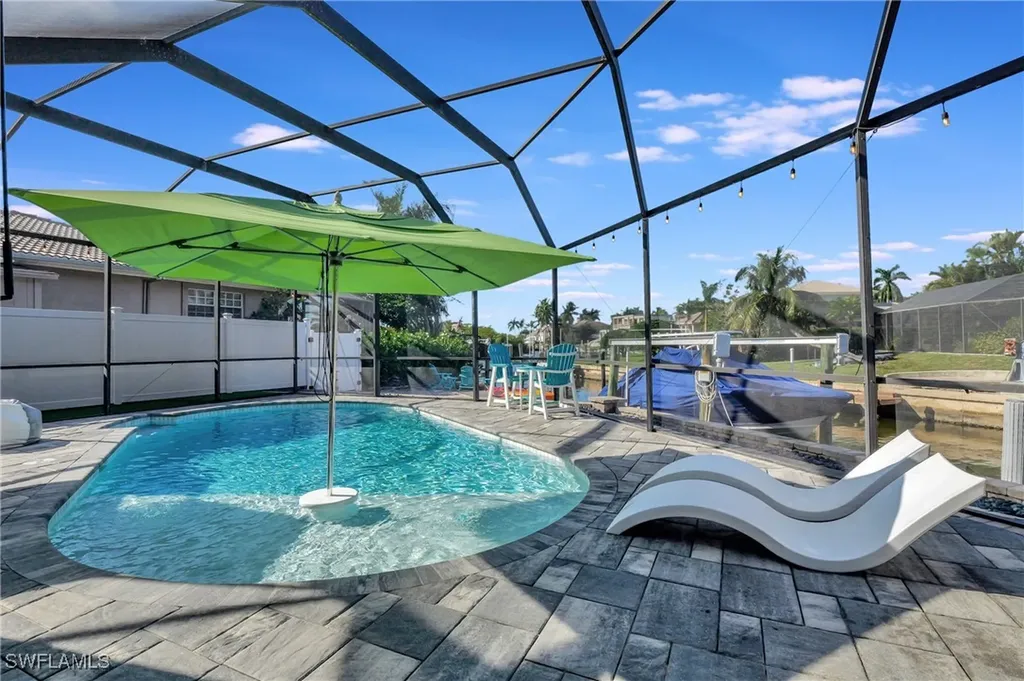 2120 Sandpiper Street Naples FL 34102