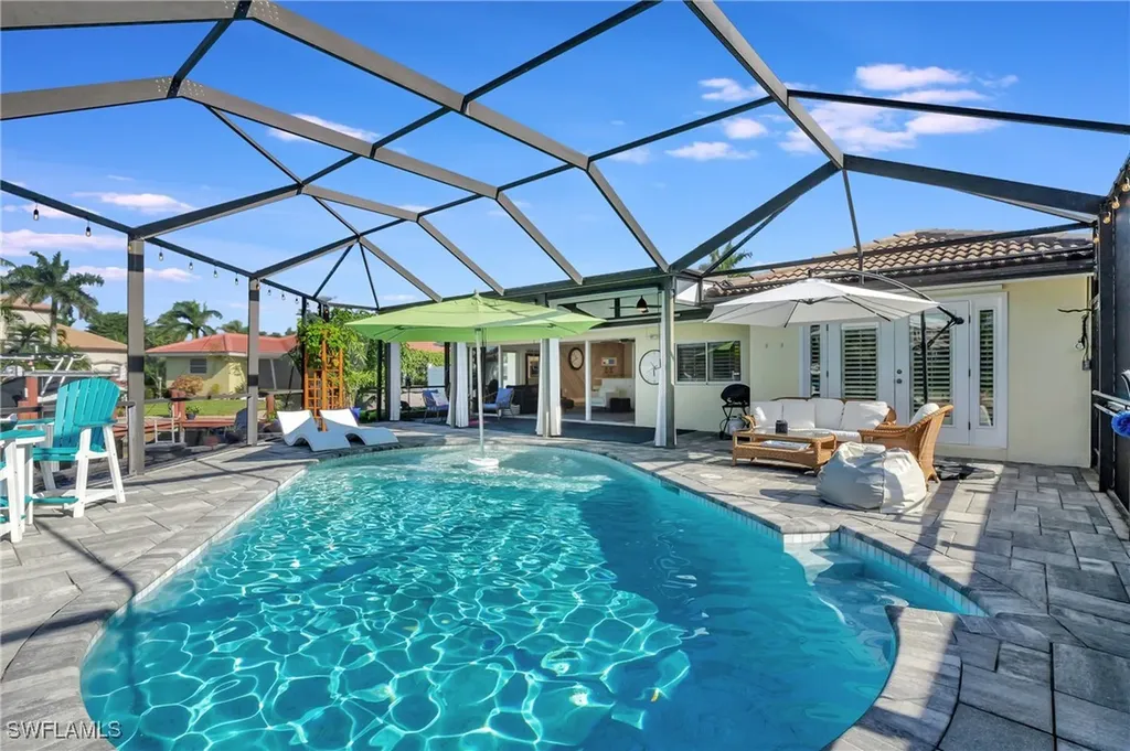 2120 Sandpiper Street Naples FL 34102