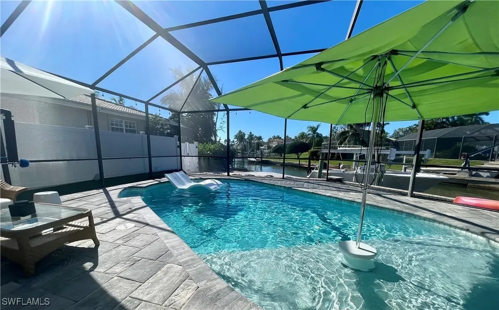 2120 Sandpiper Street Naples FL 34102