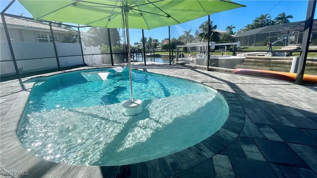 2120 Sandpiper Street Naples FL 34102