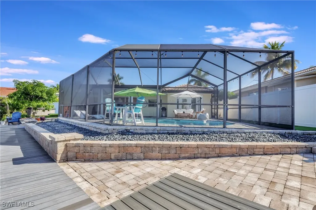 2120 Sandpiper Street Naples FL 34102